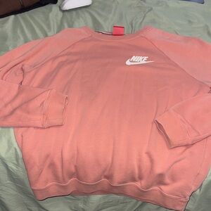 Women's Oversized Nike Blush Pink Crewneck Sweatshirt
